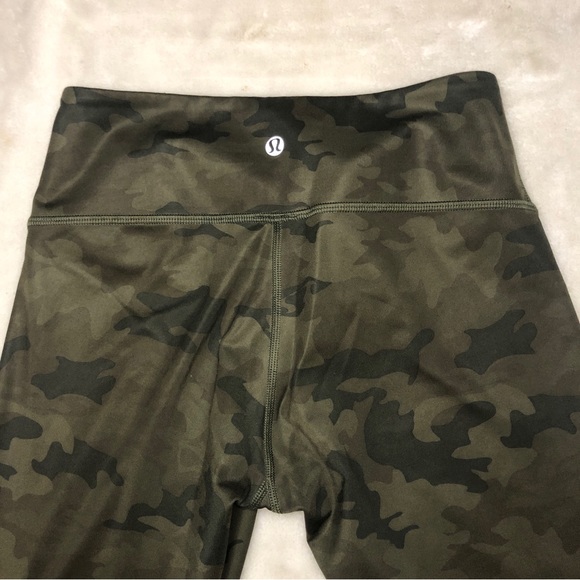 Lululemon Wunder Under Crop *Full-On Luxtreme Savasana Camo Fatigue Green Size 6 - Picture 6 of 10